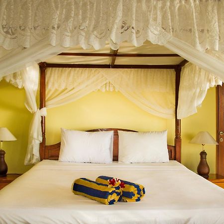 Beten Waru Bungalow And Restaurant Амед Номер фото