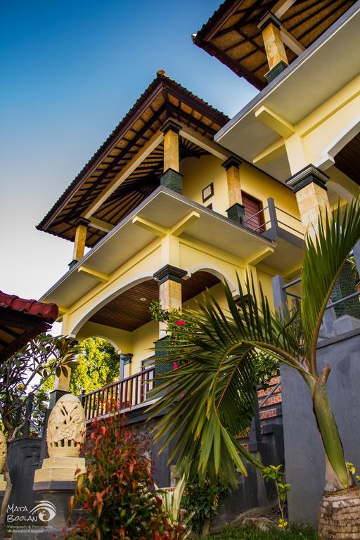 Beten Waru Bungalow And Restaurant Амед Экстерьер фото